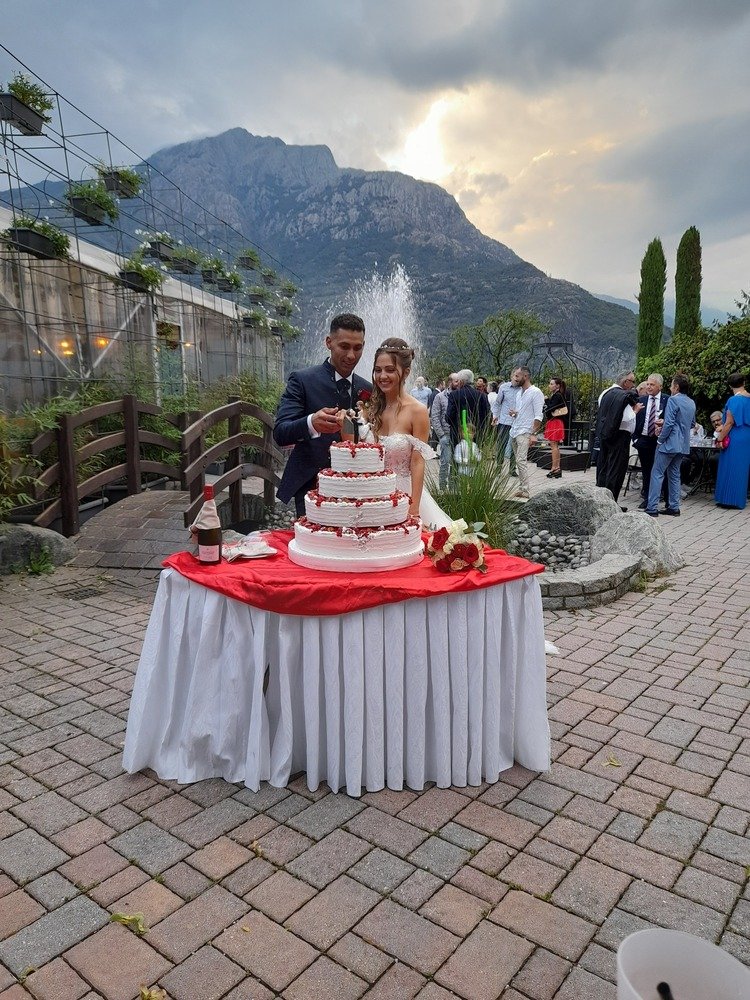 Saligari Sposi: Il Tuo Matrimonio da Sogno sul Lago di Mezzola: Immagine 1
